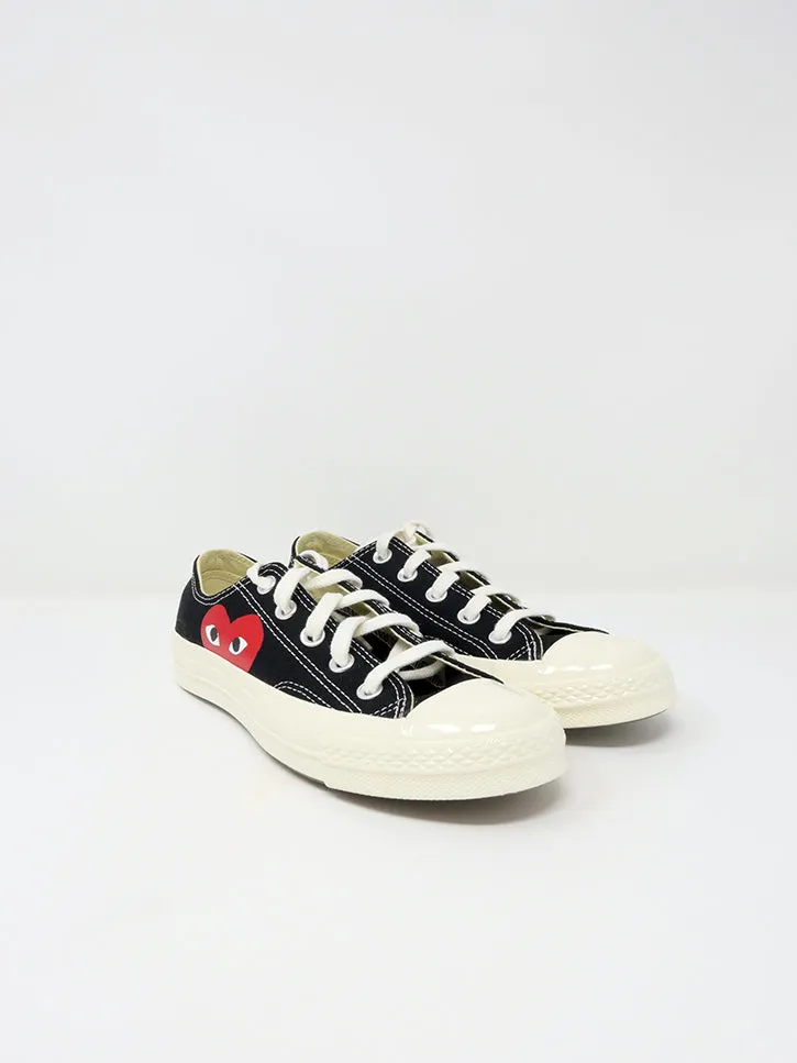 Comme des Garçons PLAY Converse, Low-Top, Black Single Heart