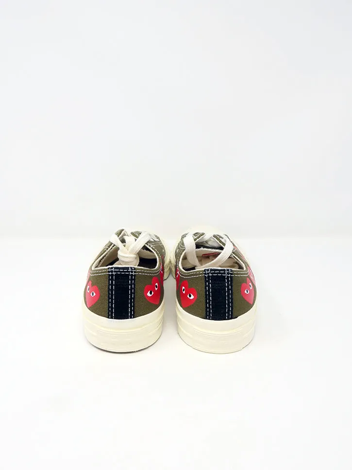 Comme des Garçons PLAY Converse, Low-Top, Khaki Multi Heart